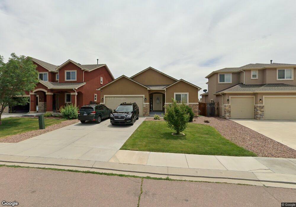 10333 Abrams Dr, Colorado Springs, CO 80925 - photo 1