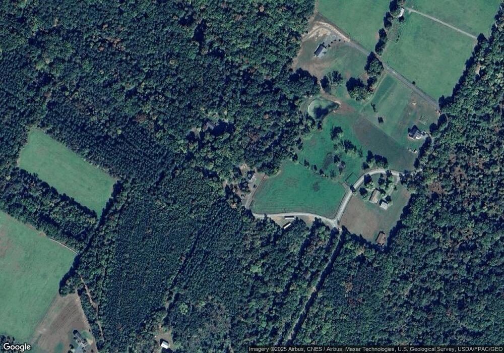 321 S Timber Ridge Rd, Cross Junction, VA 22625 - photo 1