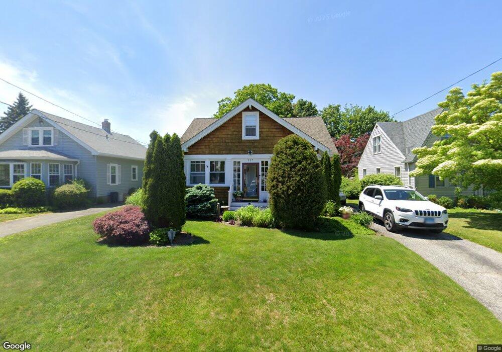 237 3rd Ave, Stratford, CT 06615 - photo 1