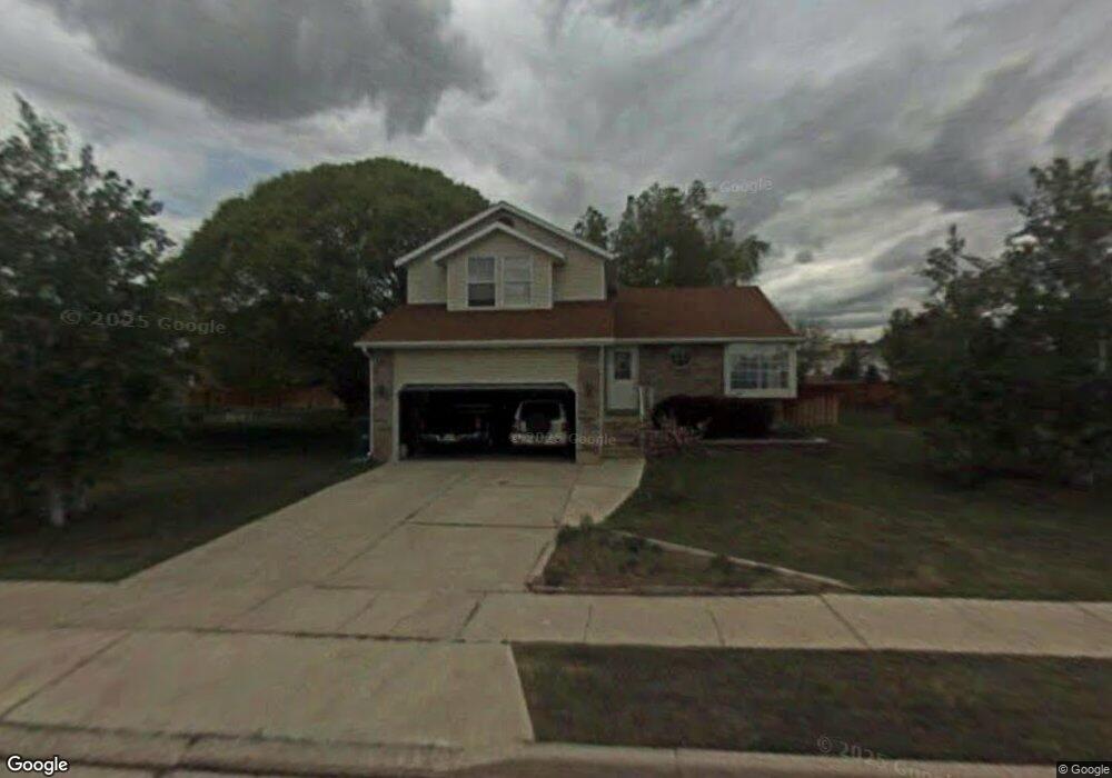 208 W 1850 N, Layton, UT 84041 - photo 1