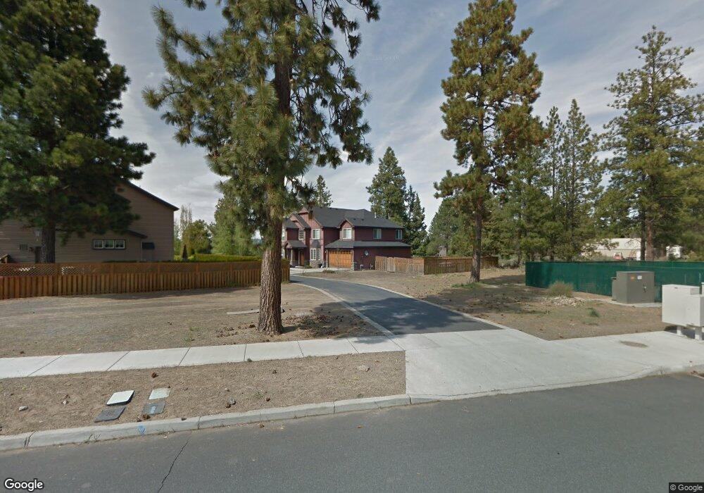 19700 Hollygrape St, Bend, OR 97702 - photo 1