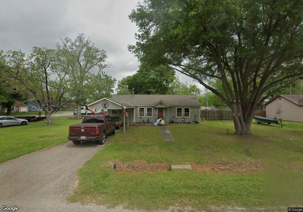 3201 10th St, Bay City, TX 77414 - photo 1