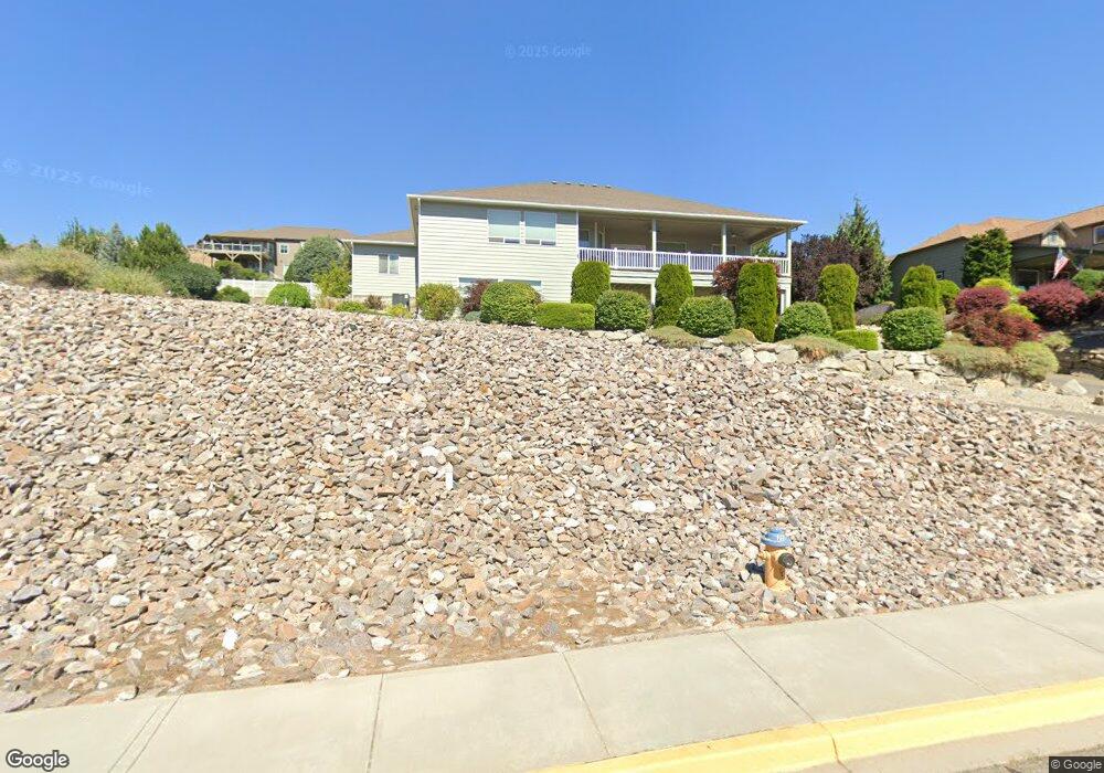 825 Briarwood Dr, East Wenatchee, WA 98802 - photo 1