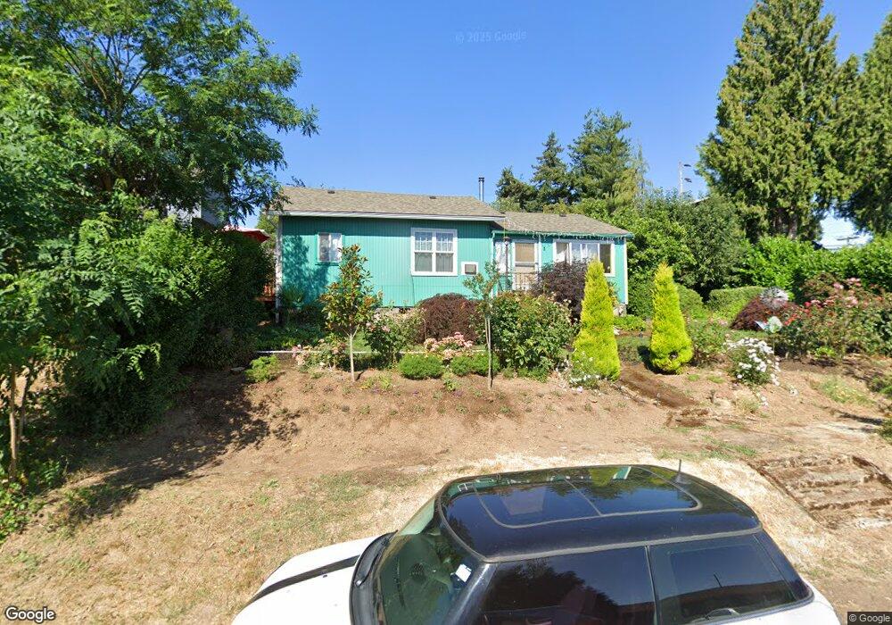 304 1st St, Gaston, OR 97119 - photo 1