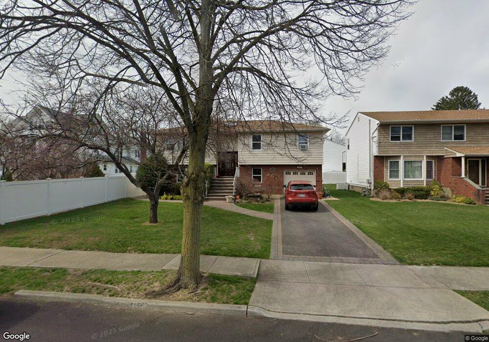 2063 Kirkwood Ave, Merrick, NY 11566 - photo 1