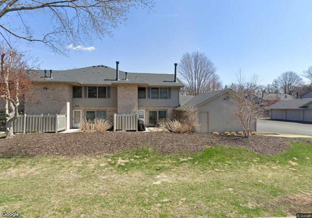 18720 Clear View Ct, Minnetonka, MN 55345 - photo 1