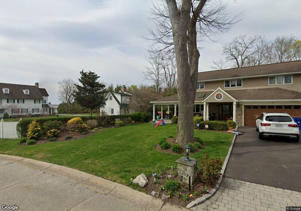 29 Dolphin Green unit G1G, Port Washington, NY 11050 - photo 1