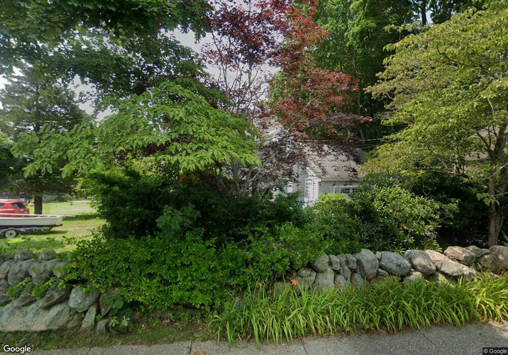 520 Elm St, South Dartmouth, MA 02748 - photo 1