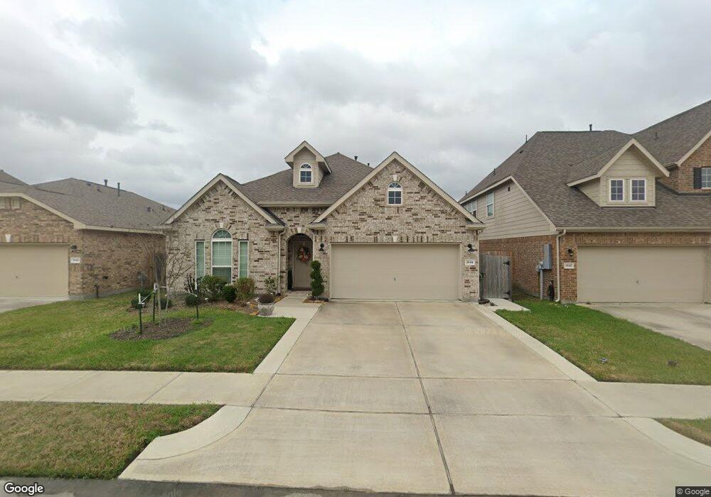 1844 Belle Place, Alvin, TX 77511 - photo 1