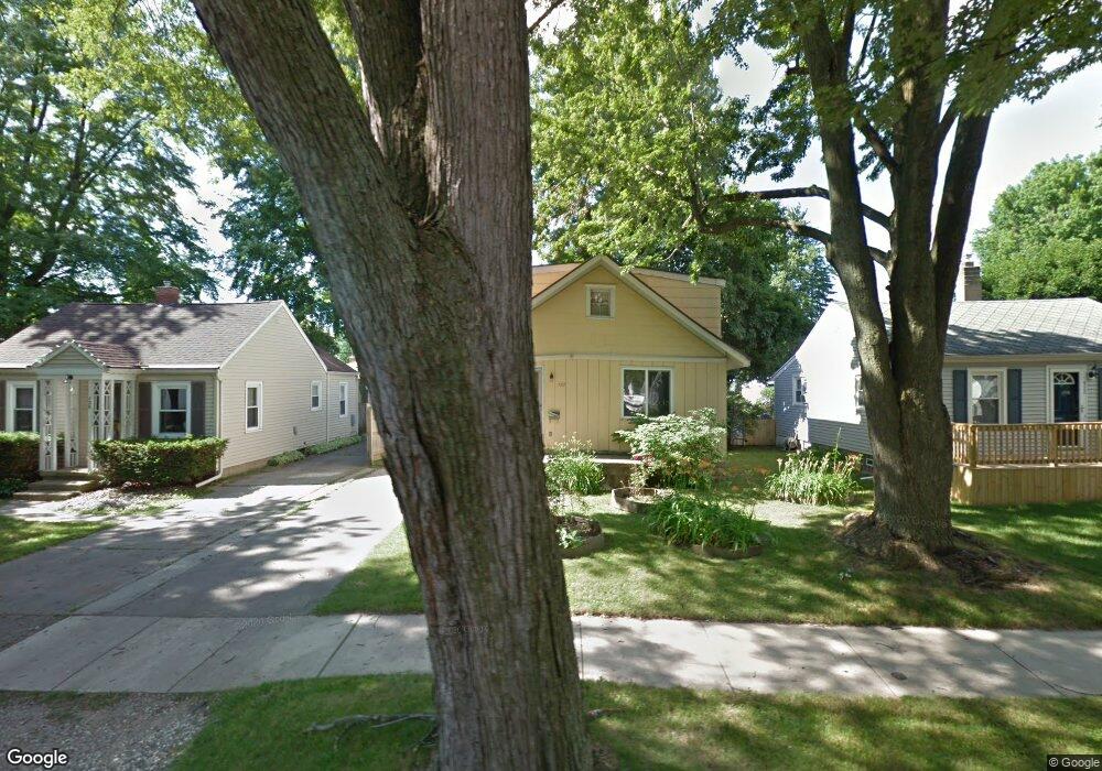 722 Irvington Ave, Lansing, MI 48910 - photo 1