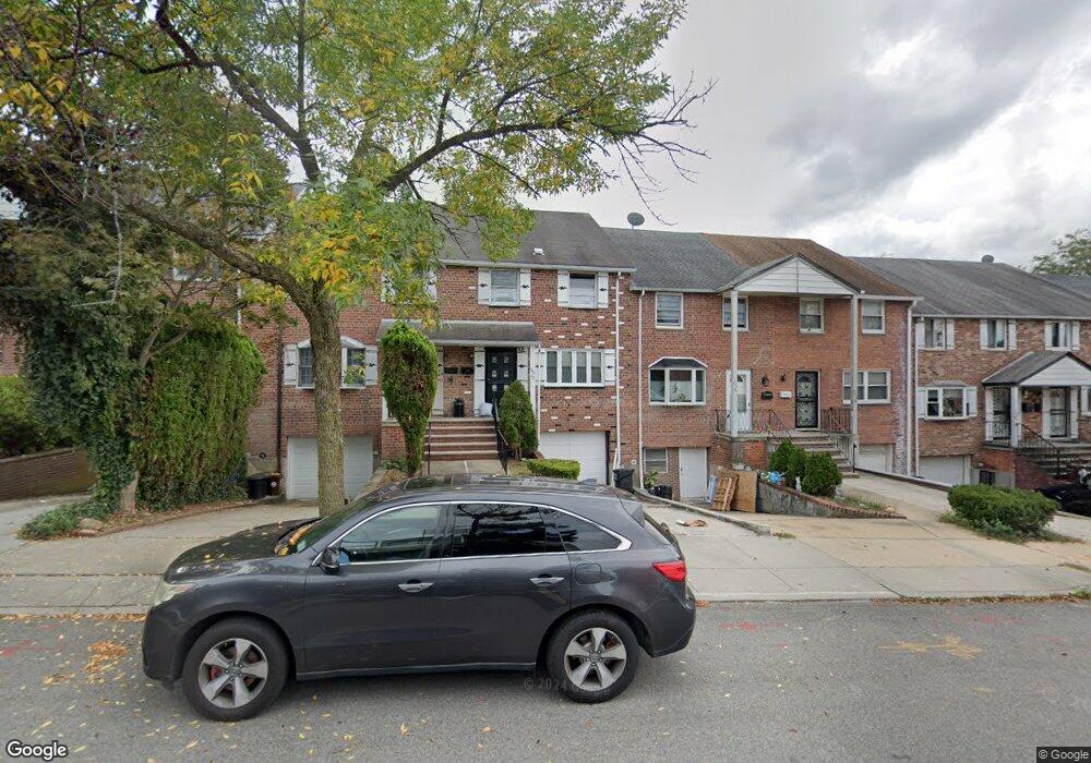 24040 65th Ave, Little Neck, NY 11362 - photo 1