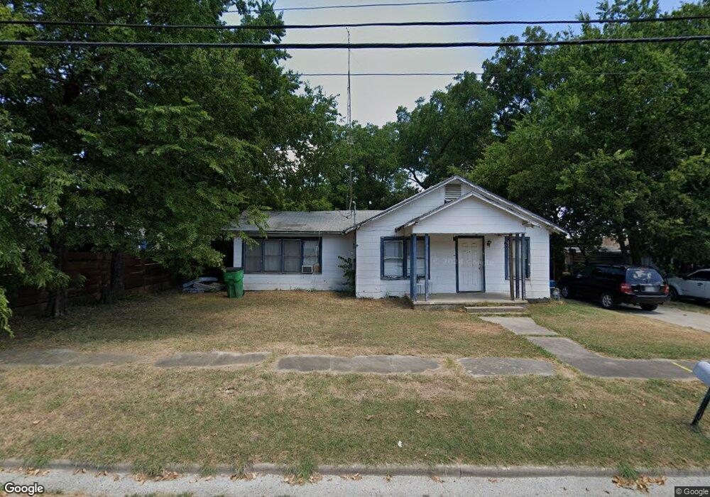 115 Harvey St, Gainesville, TX 76240 - photo 1