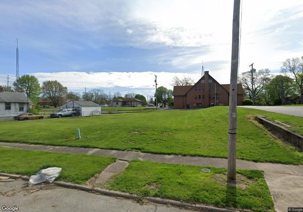 1924 Hendricks St, Anderson, IN 46016 - photo 1