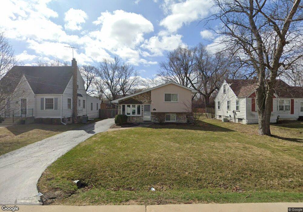 15W437 Concord St, Elmhurst, IL 60126 - photo 1