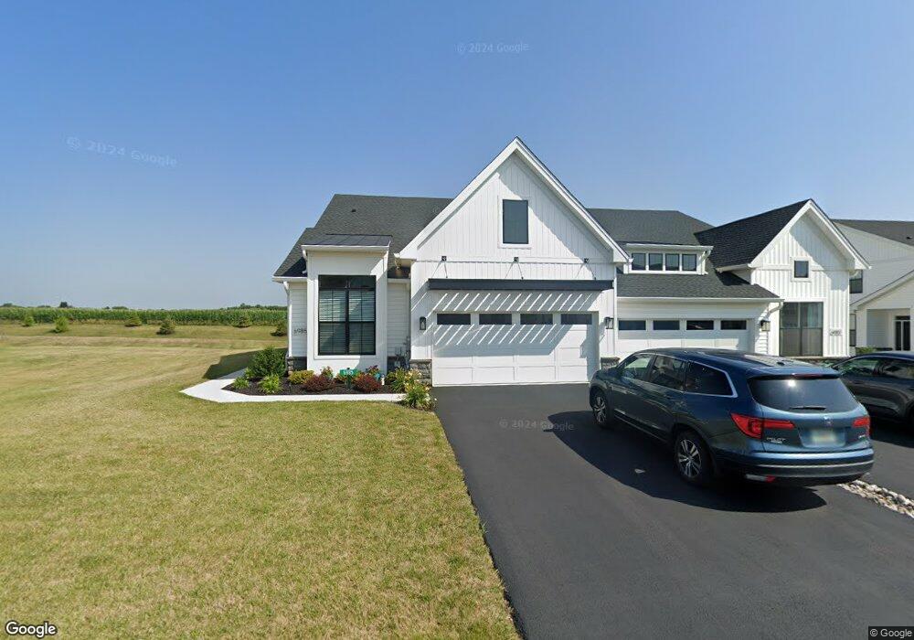 6985 Pine Ln, Bath, PA 18014 - photo 1