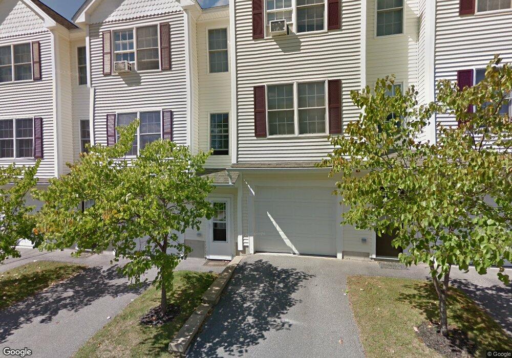 6 Magnolia Dr unit 7, Dover, NH 03820 - photo 1