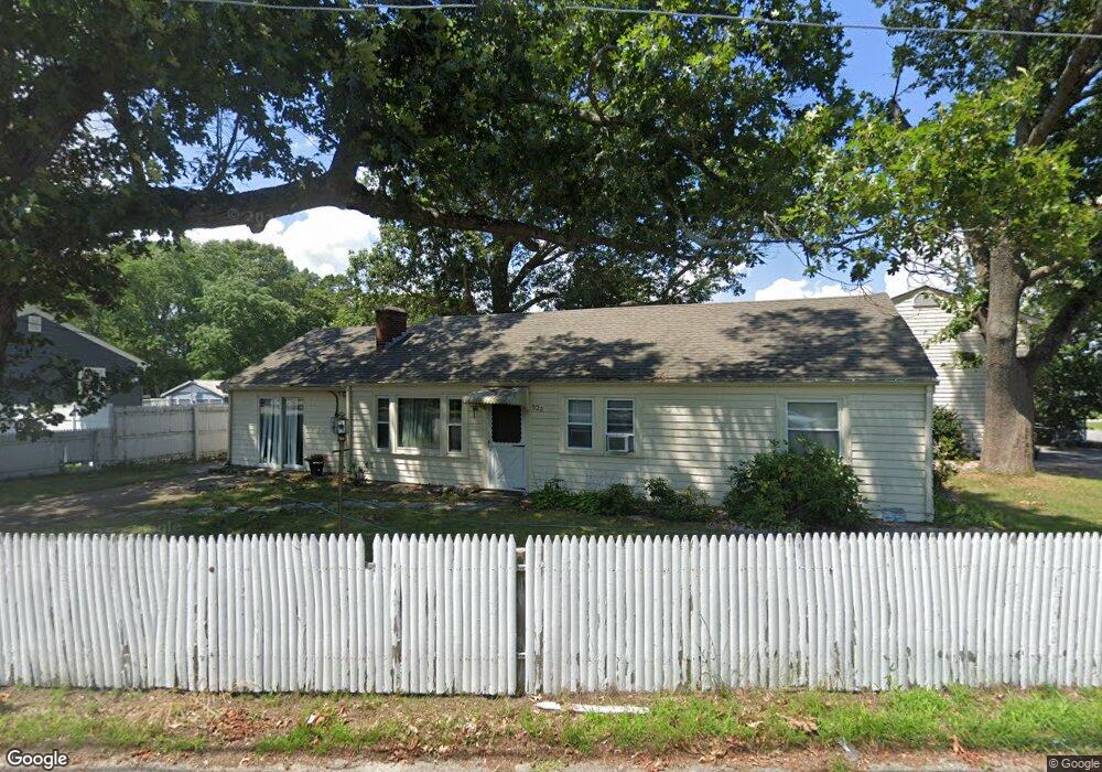 523 Sandy Ln, Warwick, RI 02889 - photo 1