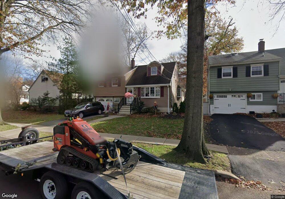 386 Walnut St, Ridgefield, NJ 07657 - photo 1