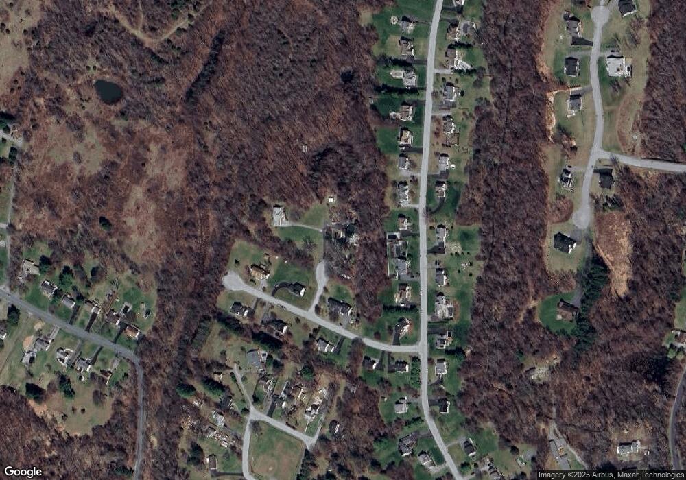 4 Yale Ct, Poughkeepsie, NY 12603 - photo 1