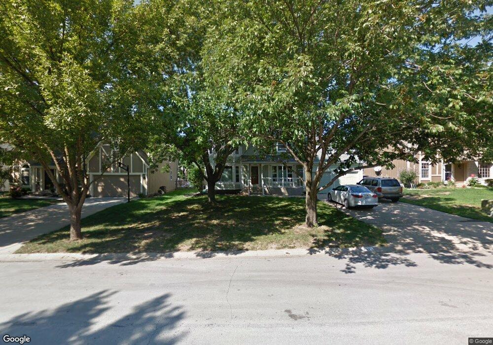 8021 Bell Rd, Lenexa, KS 66219 - photo 1