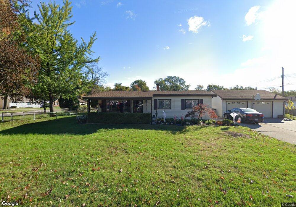 5122 Breezeway Dr, Toledo, OH 43613 - photo 1