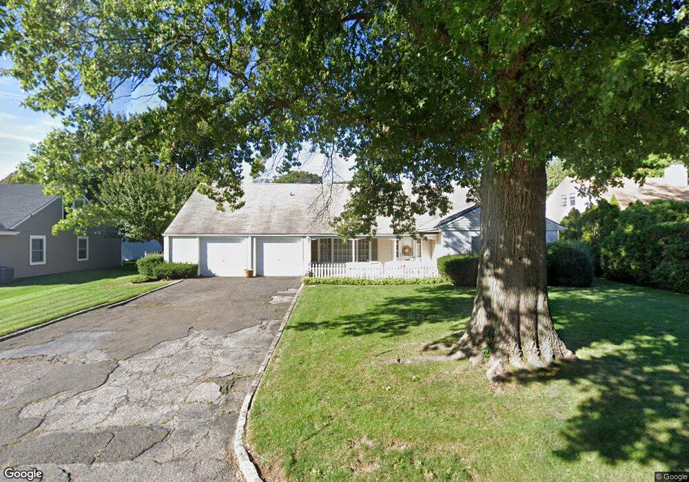 39 Chase Rd, Manhasset, NY 11030 - photo 1