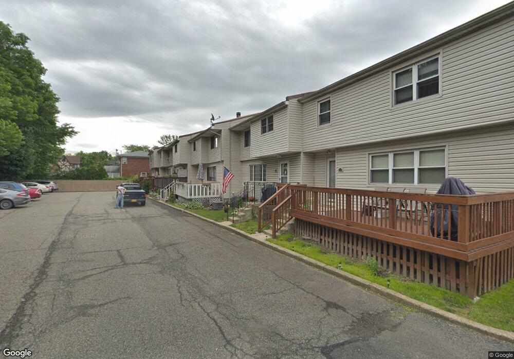499-2 Willow Rd E unit 2, Staten Island, NY 10314 - photo 1