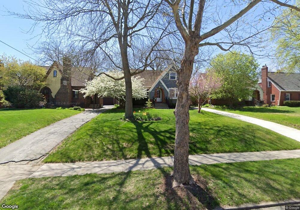 4222 Sheridan Ave, Des Moines, IA 50310 - photo 1