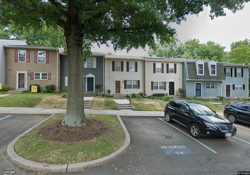 1008 Barnesbury Ct, Capitol Heights, MD 20743 - photo 1