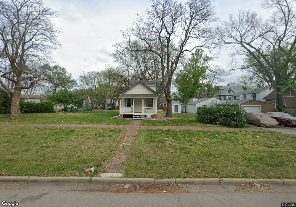 424 SW Fillmore St, Topeka, KS 66606 - photo 1
