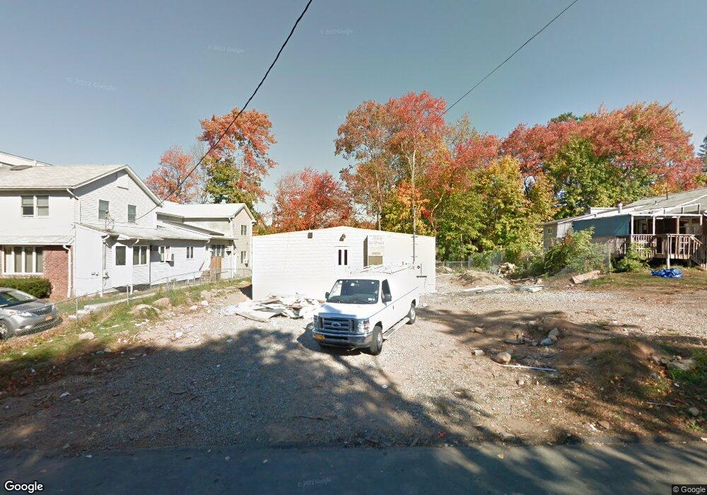 4 Leon Dr, Monsey, NY 10952 - photo 1