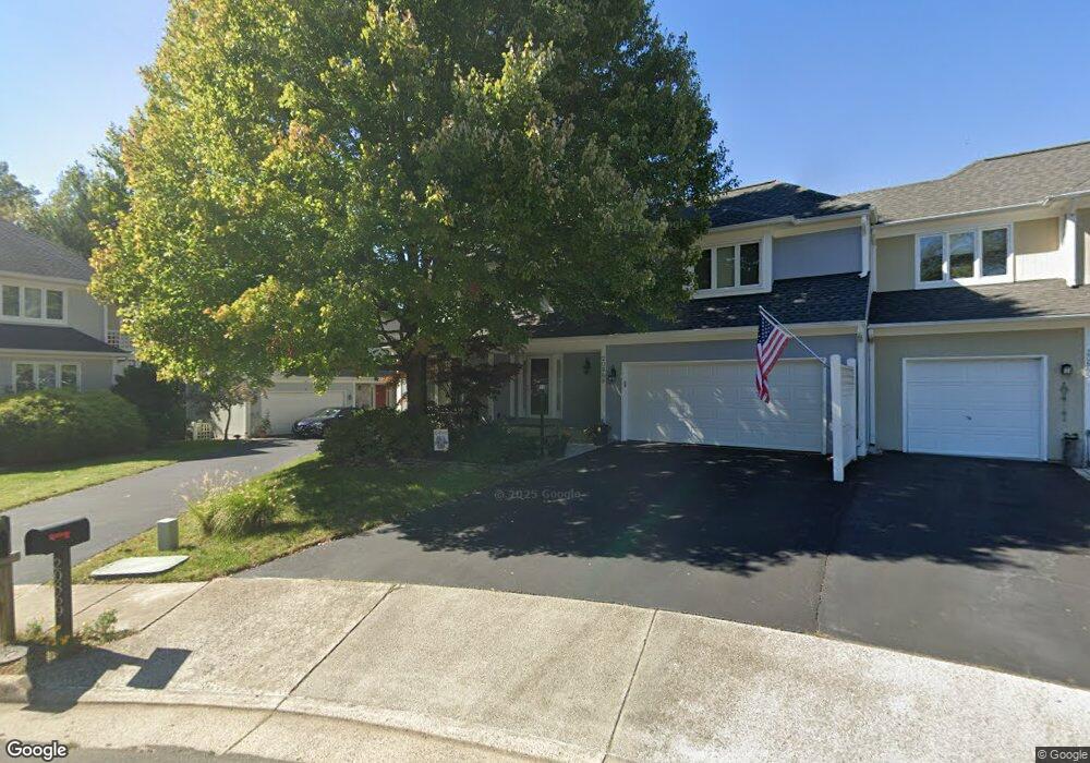 20869 Channel Ct, Sterling, VA 20165 - photo 1