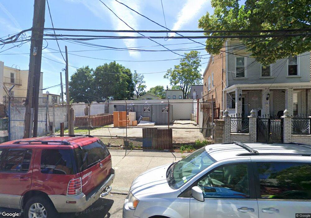 284 Linwood St, Brooklyn, NY 11208 - photo 1