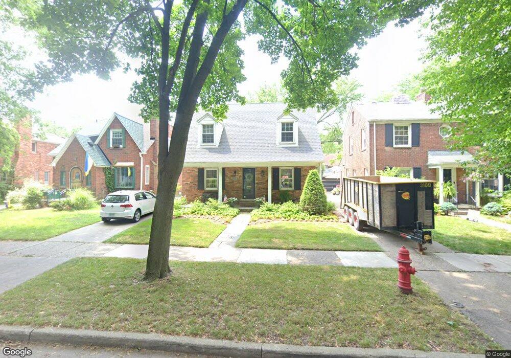 273 Mt Vernon, Grosse Pointe Farms, MI 48236 - photo 1