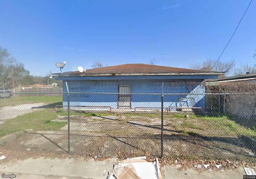 4514 Fulton St, Houston, TX 77009 - photo 1