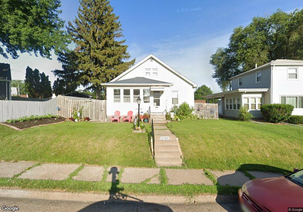 2120 N Howell St, Davenport, IA 52804 - photo 1
