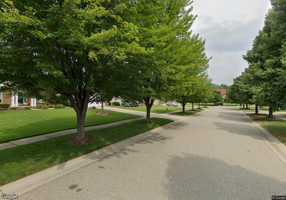 2894 Greenbrooke Ln, West Bloomfield, MI 48324 - photo 1