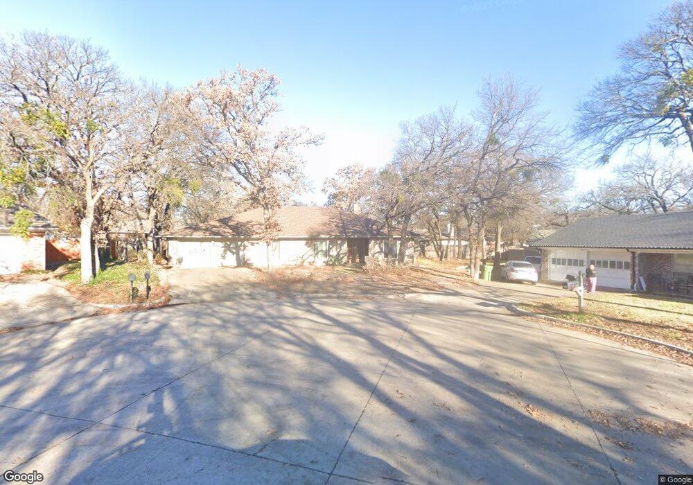 709 Queens Ct, Bedford, TX 76021 - photo 1