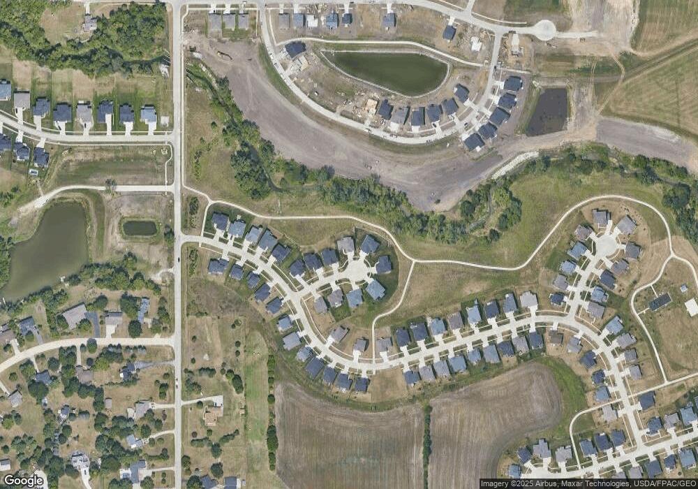 9813 Dunmore Cir, Johnston, IA 50131 - photo 1