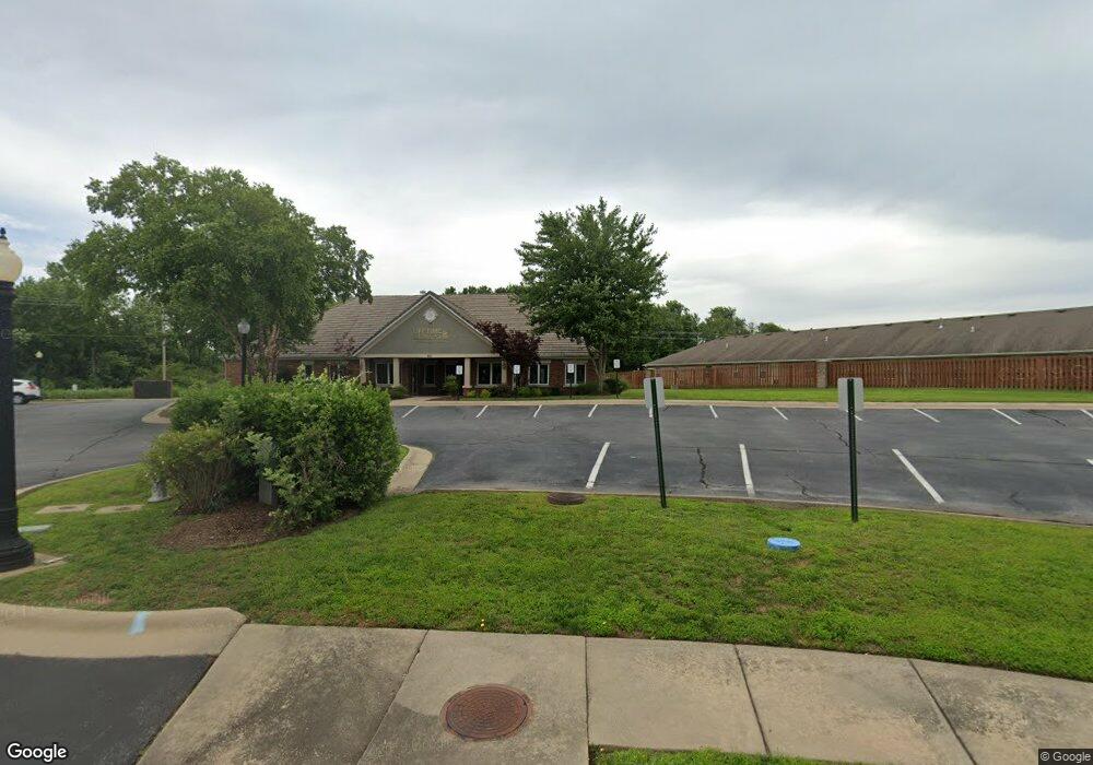 805 N 20th Place unit Suite 4, Rogers, AR 72756 - photo 1