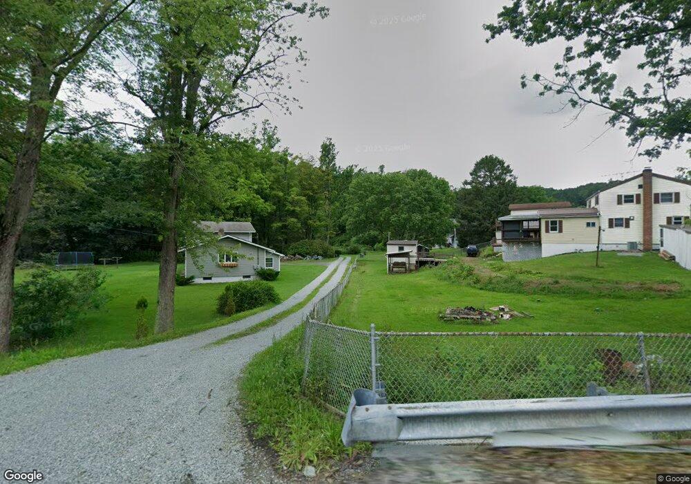 1084 Henry Rd, Latrobe, PA 15650 - photo 1