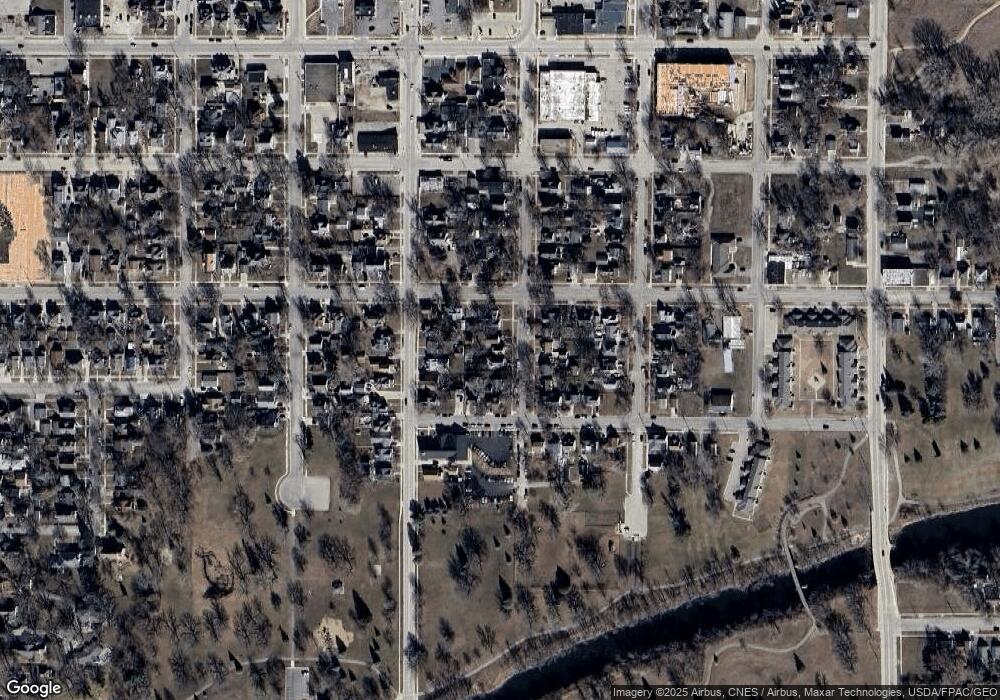 404 1st St SE, Austin, MN 55912 - photo 1