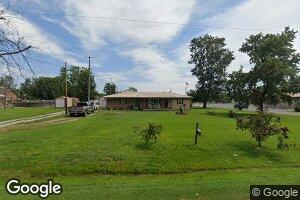 200 White Oak St, Stonefort, IL 62987