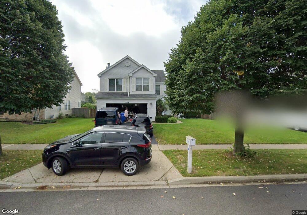 1213 Mayfair Dr, Carpentersville, IL 60110 - photo 1