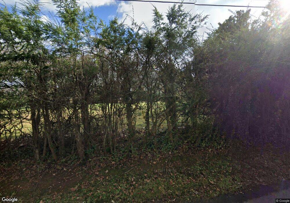 710 Hiwassee Hill Dr, Johnson City, TN 37601 - photo 1