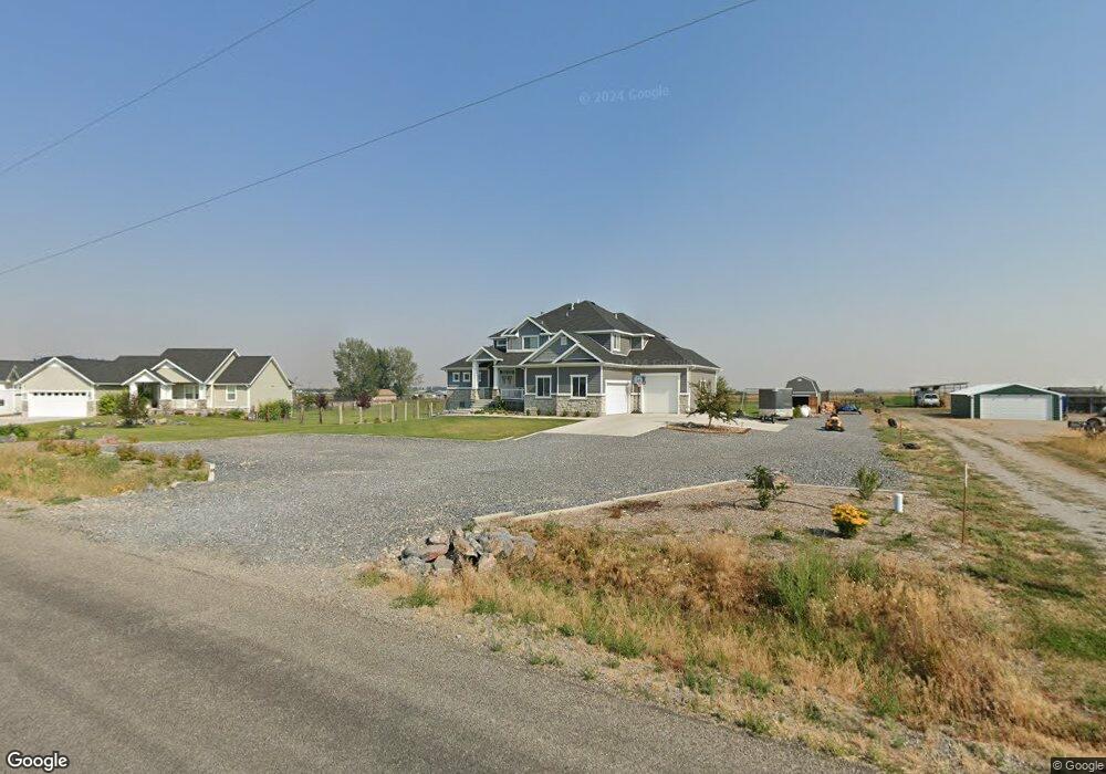 1097 W 6600 N unit 1, Smithfield, UT 84335 - photo 1