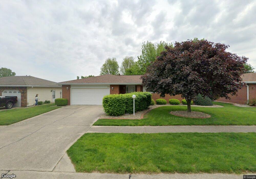 912 N 31st St, Mattoon, IL 61938 - photo 1