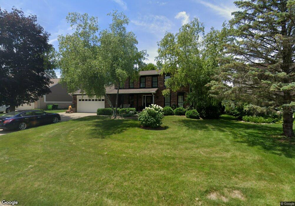2148 Hidden Lake Dr, West Bloomfield, MI 48324 - photo 1