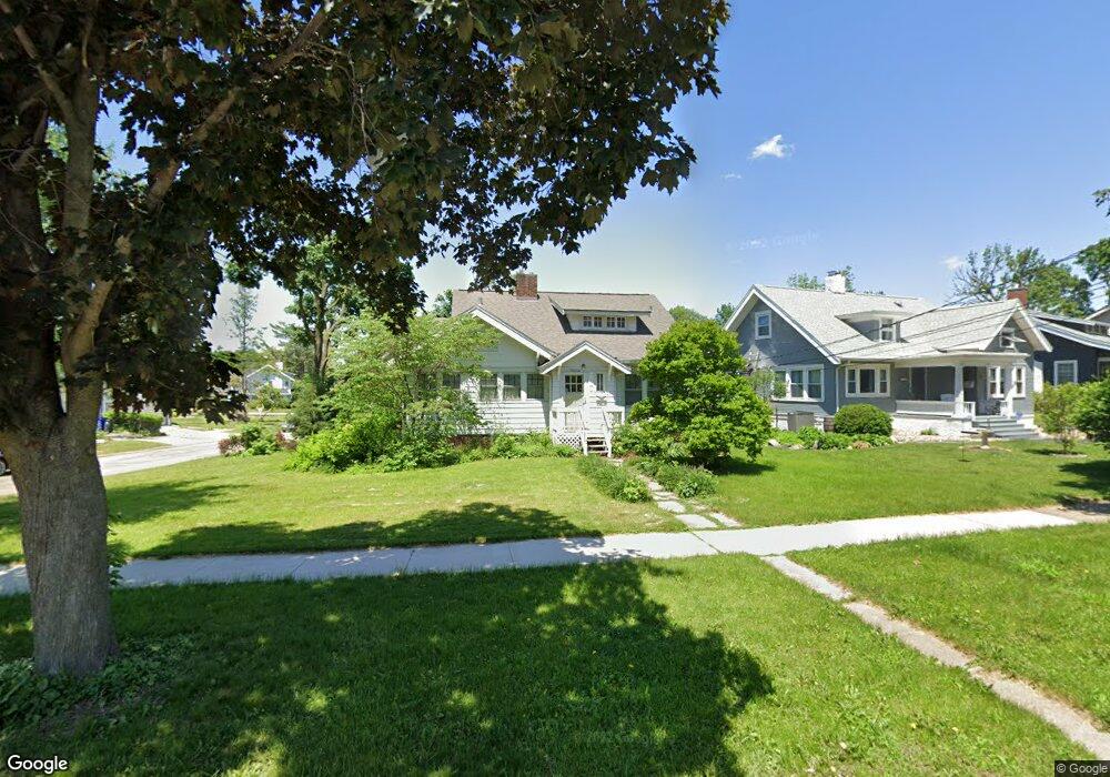 2428 5th Ave SE, Cedar Rapids, IA 52403 - photo 1