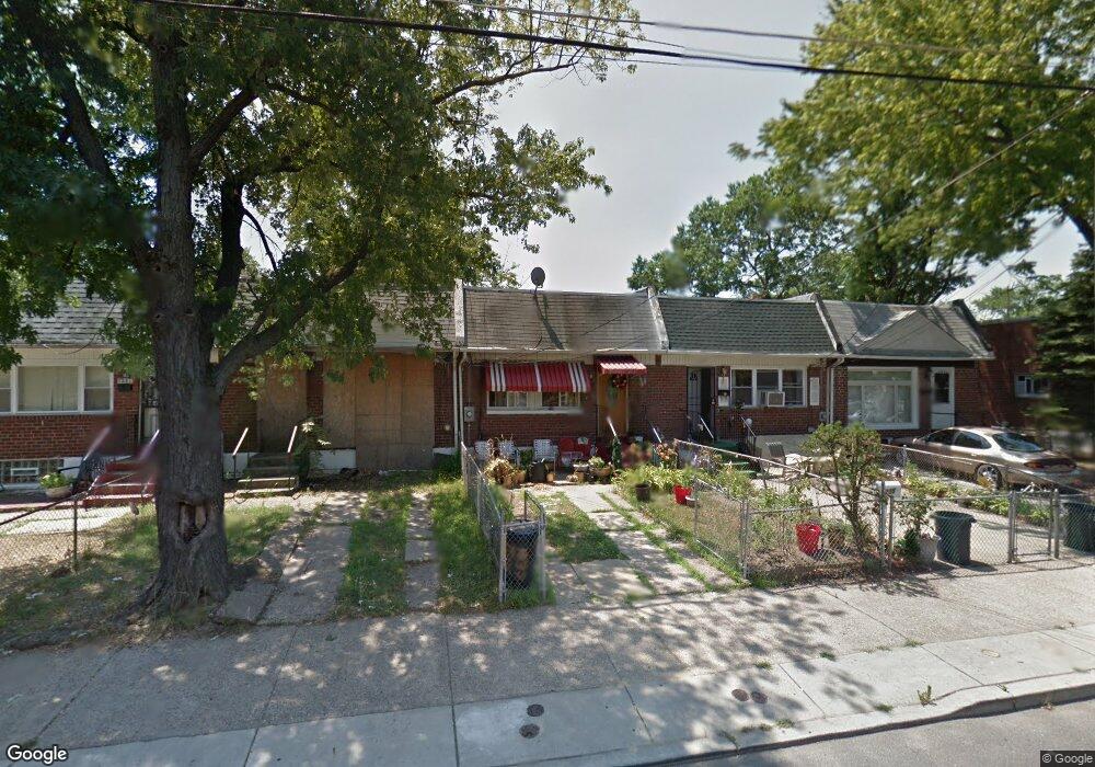 1237 Macarthur Dr, Camden, NJ 08104 - photo 1